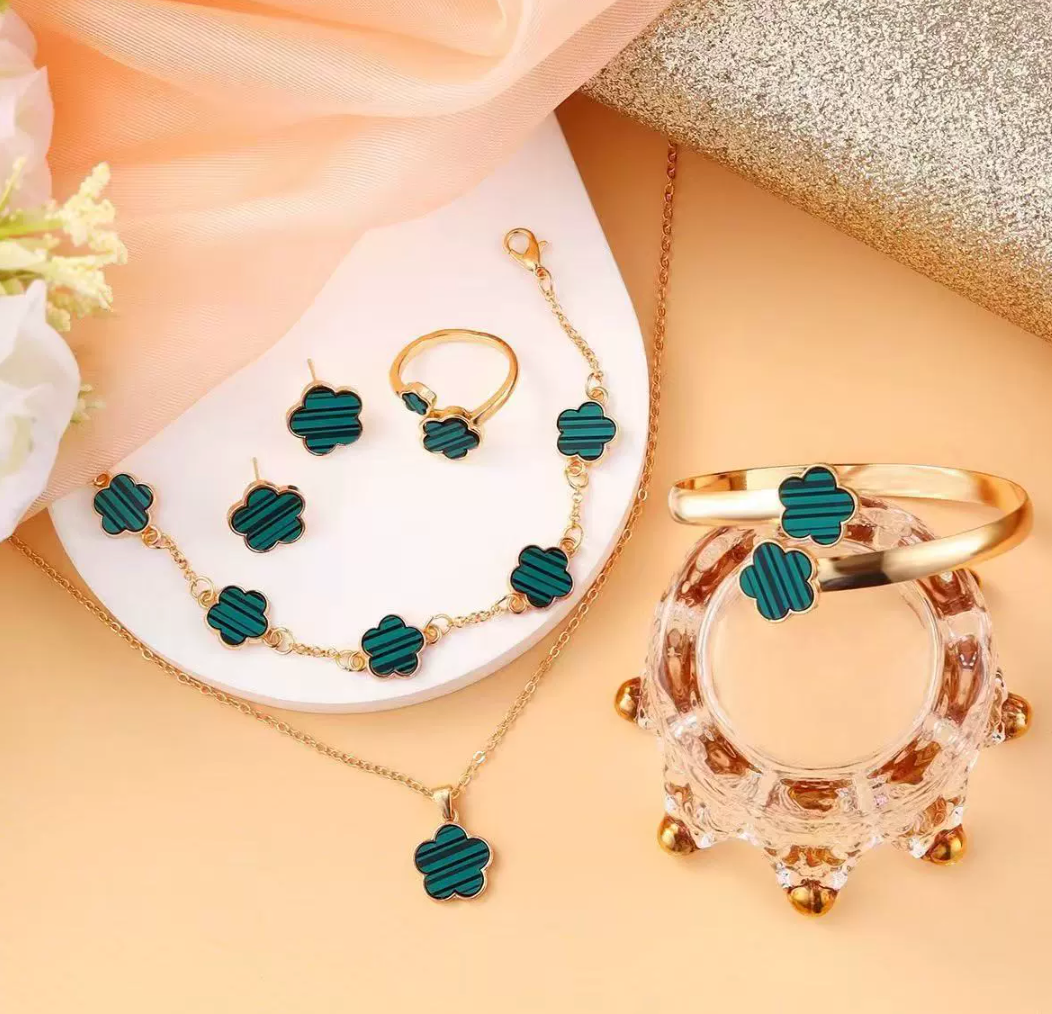 Floral Jewellery Set