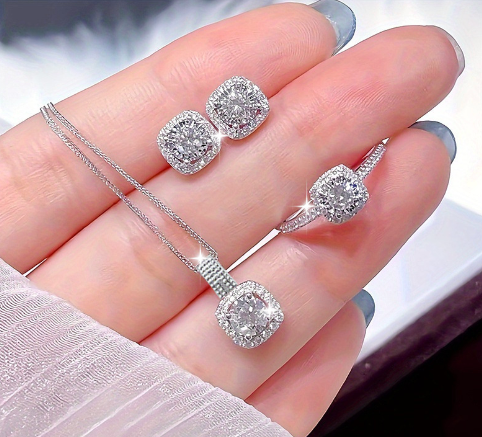 Elegant Silver Jewellery Set