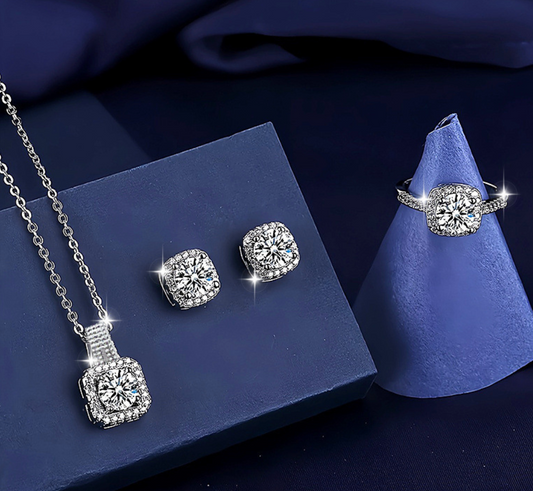 Elegant Silver Jewellery Set